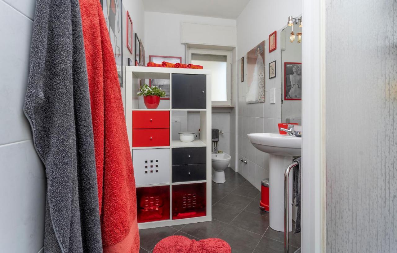 Udine Viale Venezia Huge Red Apartment Экстерьер фото